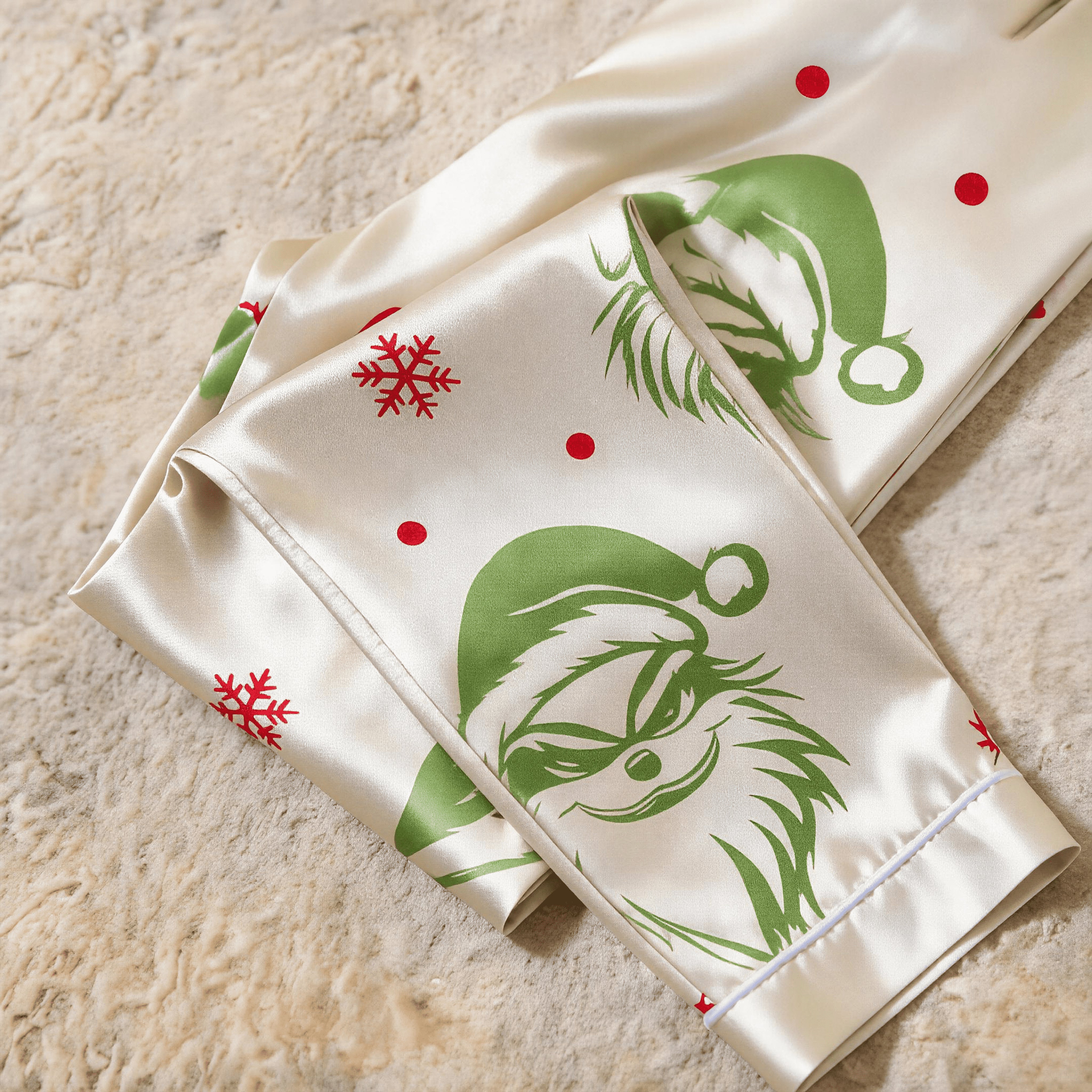 Green Bearded Face & Snowflake Print Satin Button-Up Family Christmas Pajamas Set