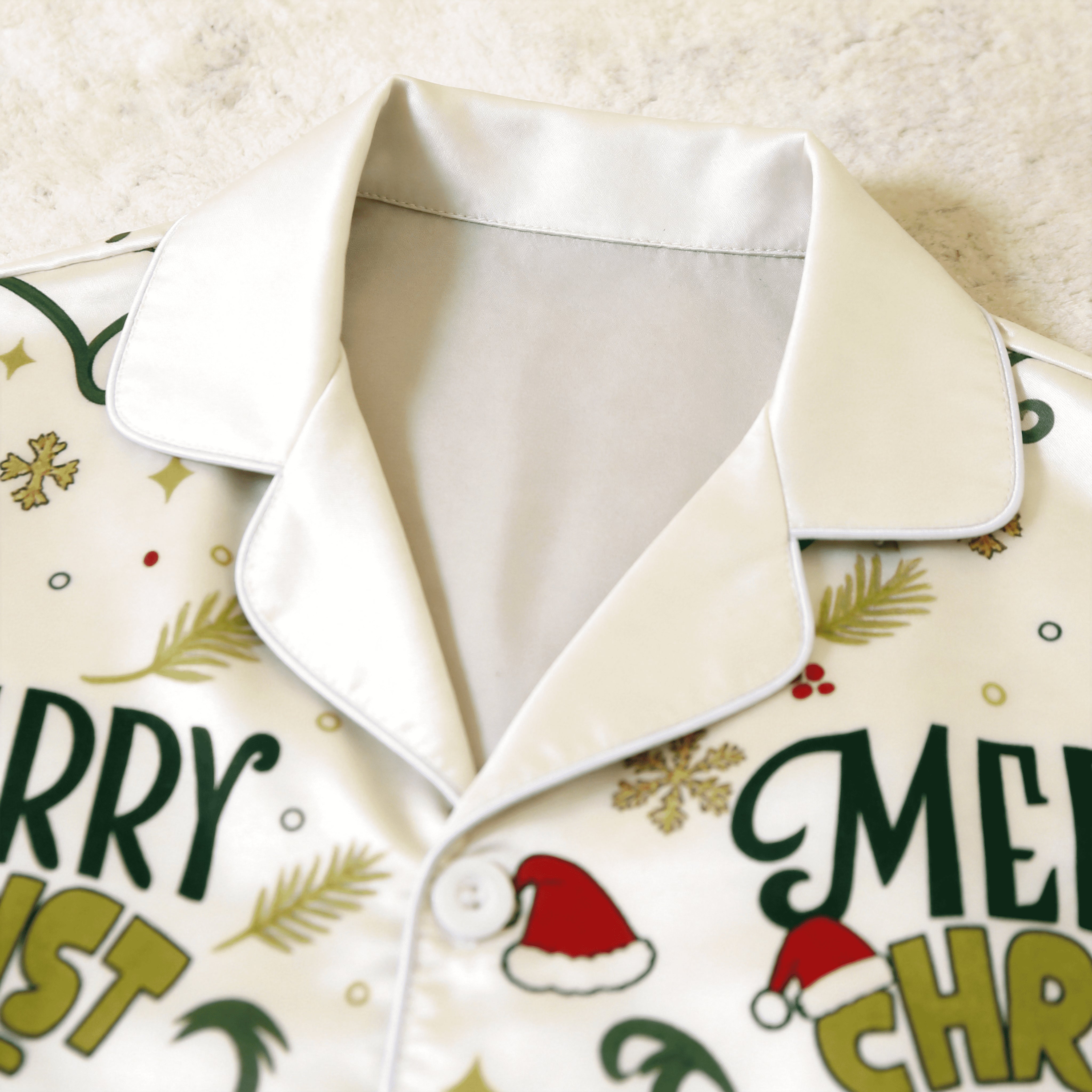 Merry Christmas Letter & Festive Icon Print Satin Button-Up Family Pajamas Set