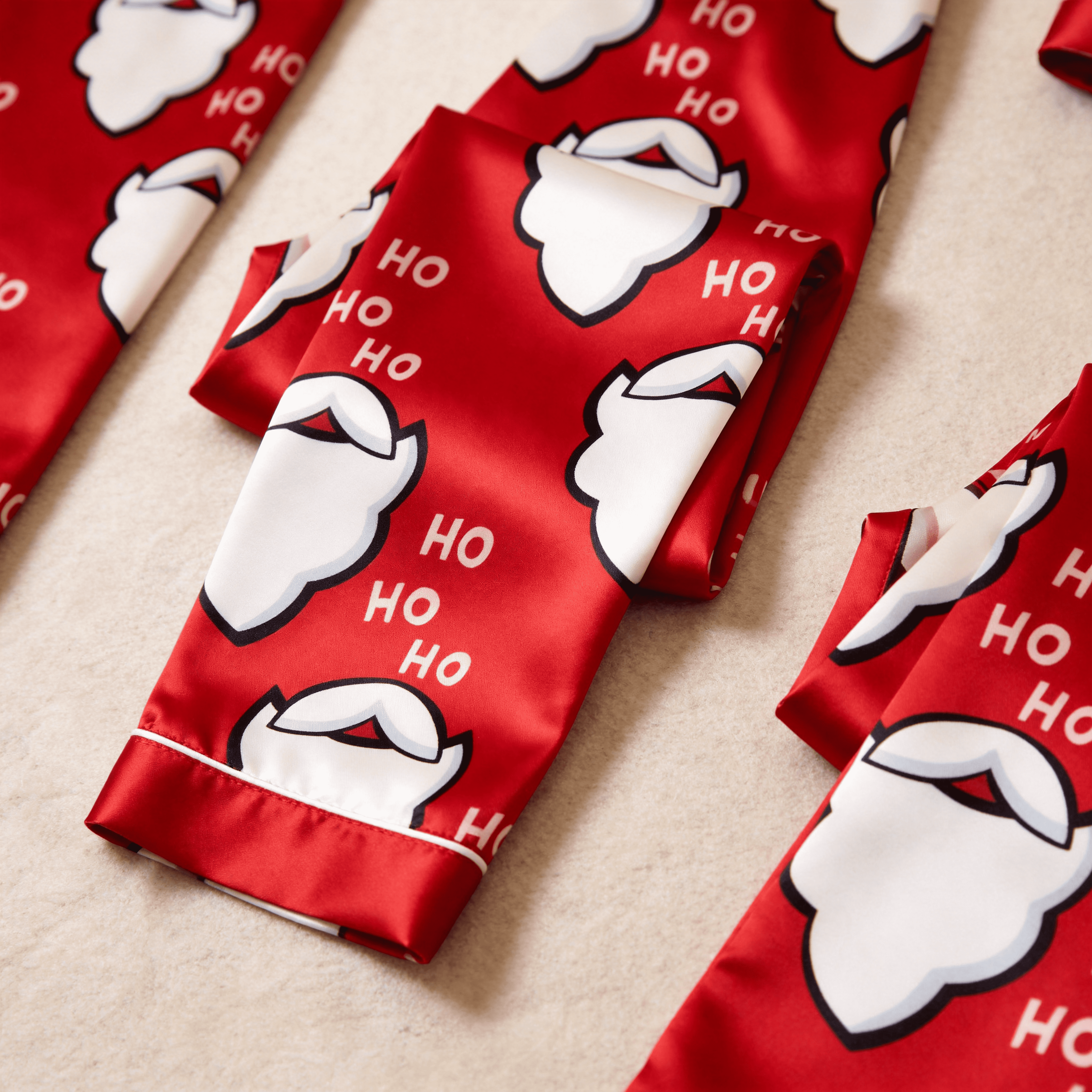 Red Santa Beard & Ho Ho Ho Text Print Satin Button-Up Family Christmas Pajamas Set