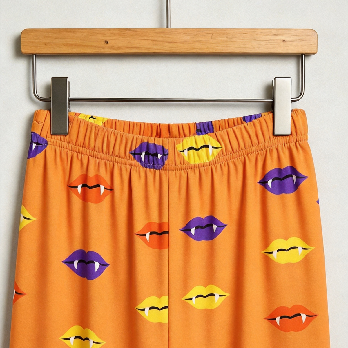 Spooky Halloween Vampire Lips & Fangs Print Matching Family Pajama Set, Button-Down Cotton Loungewear