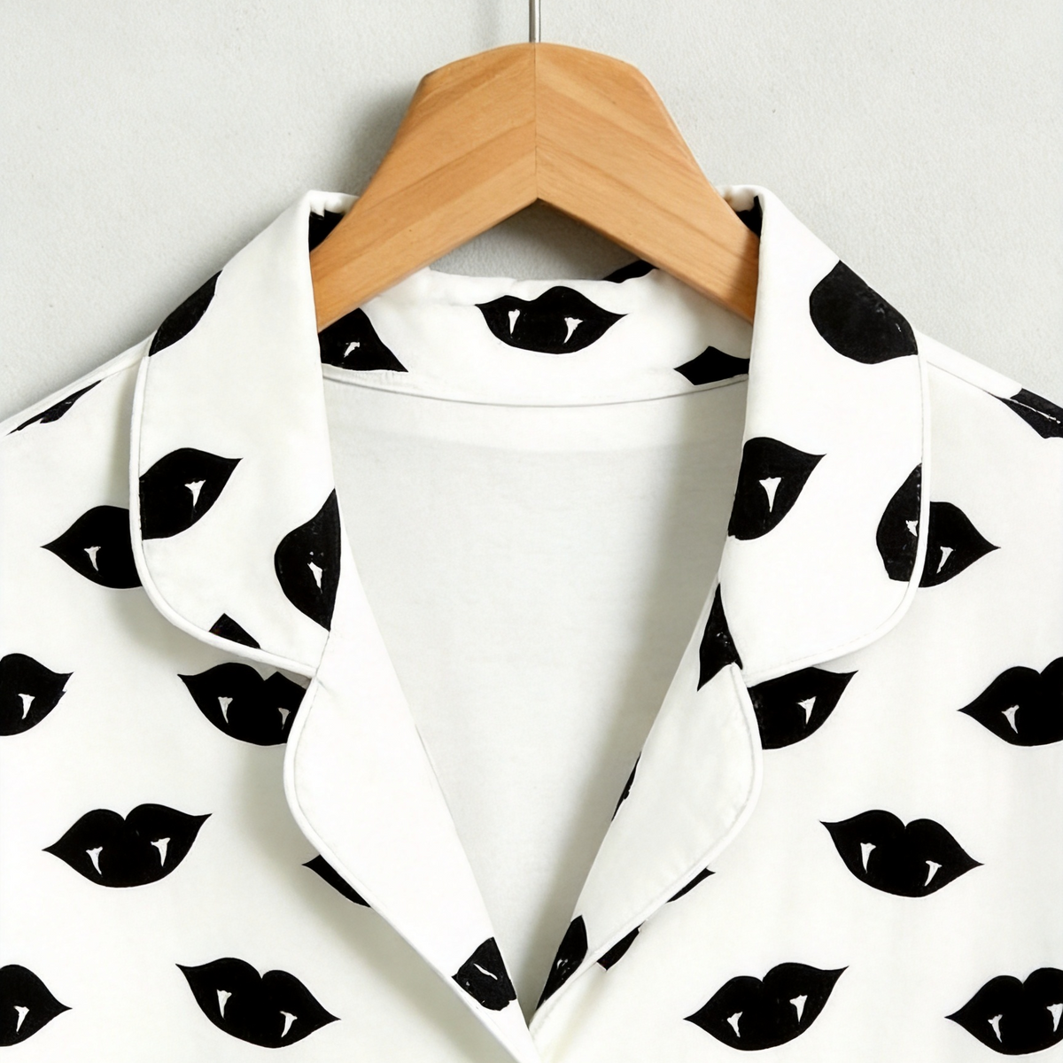 Minimalist Halloween Vampire Lips Print Matching Family Pajama Set, Button-Down Cotton Loungewear