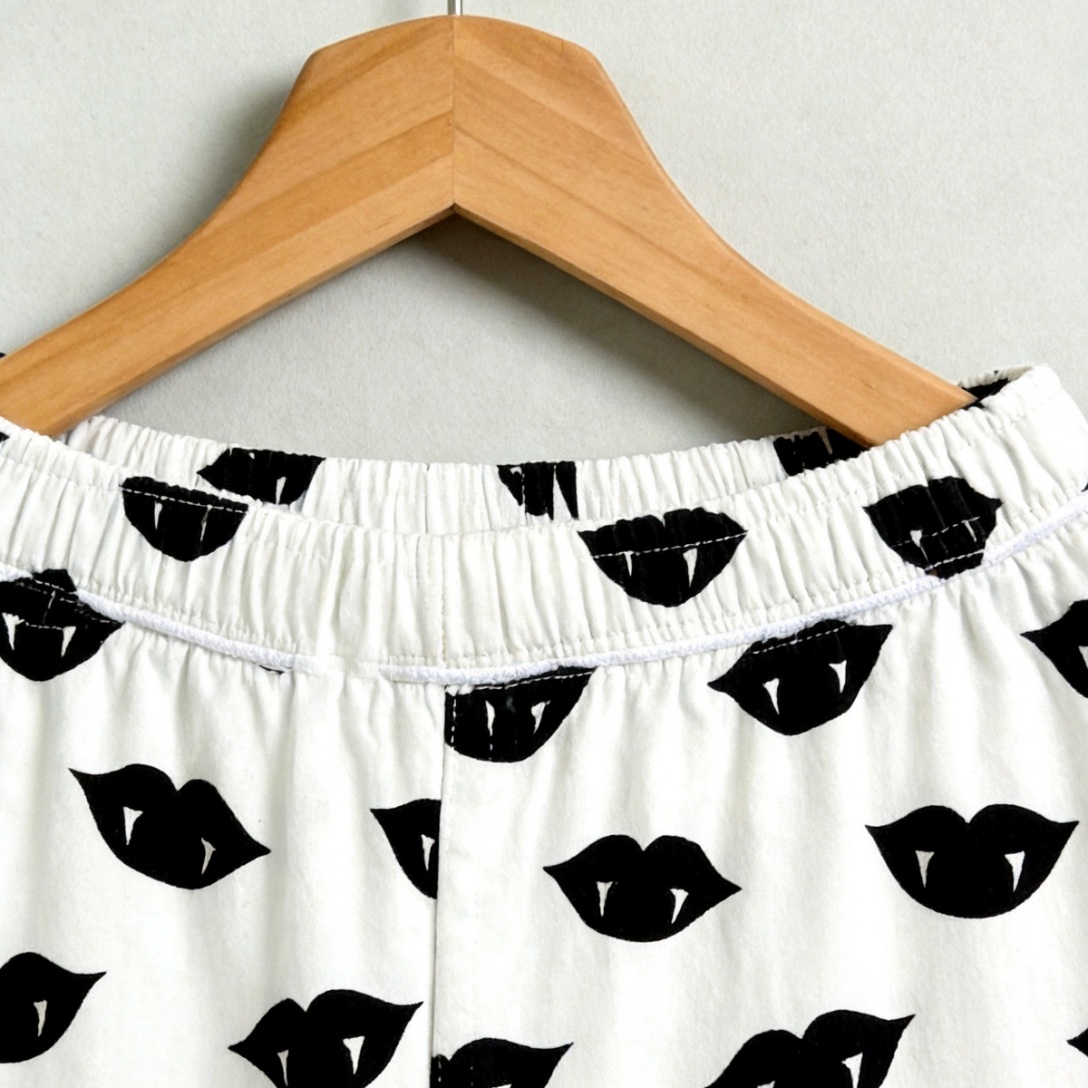 Minimalist Halloween Vampire Lips Print Matching Family Pajama Set, Button-Down Cotton Loungewear