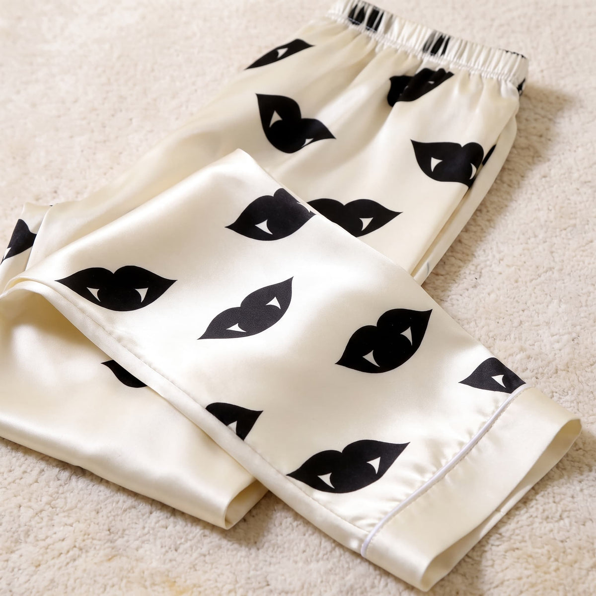 Spooky Vampire Lips Print Satin Matching Pajamas for Couples – Long Sleeve Button-Down Top & Pants Sleepwear Set