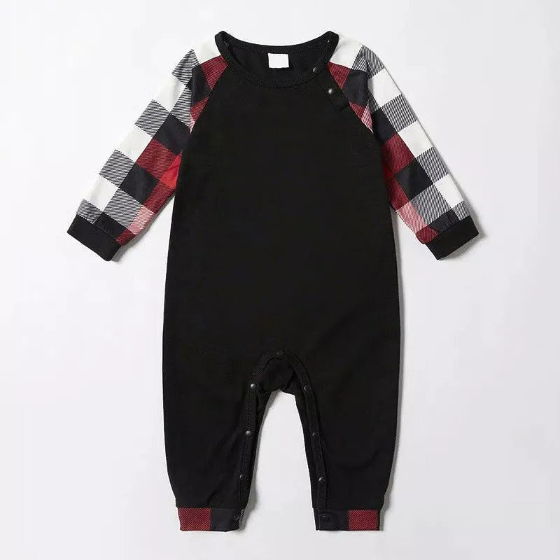 2-Piece Family Matching Christmas Pajama Set, 2026 Family Christmas Holly Print Black Raglan Long Sleeve Top, Red Black White Buffalo Plaid Pants With Side Pockets, Matching Sleepwear For Whole Family Holiday Photos