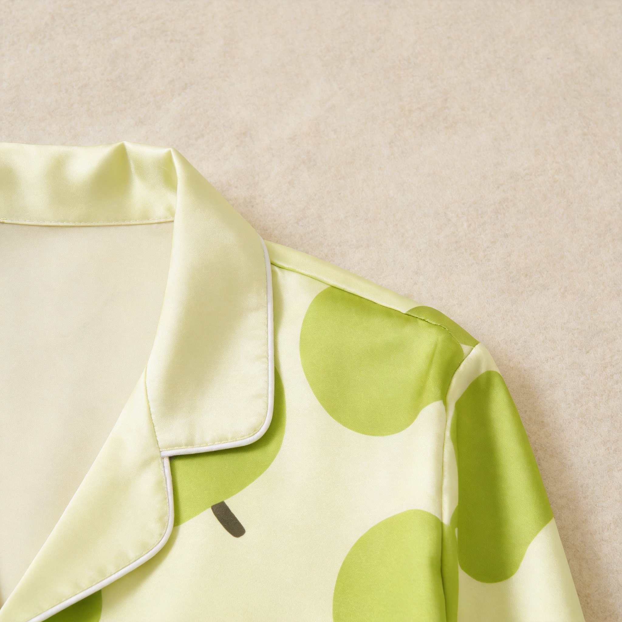 Fresh Green Apple Print Satin Matching Pajamas for Couples – Long Sleeve Button-Down Top & Pants Sleepwear Set