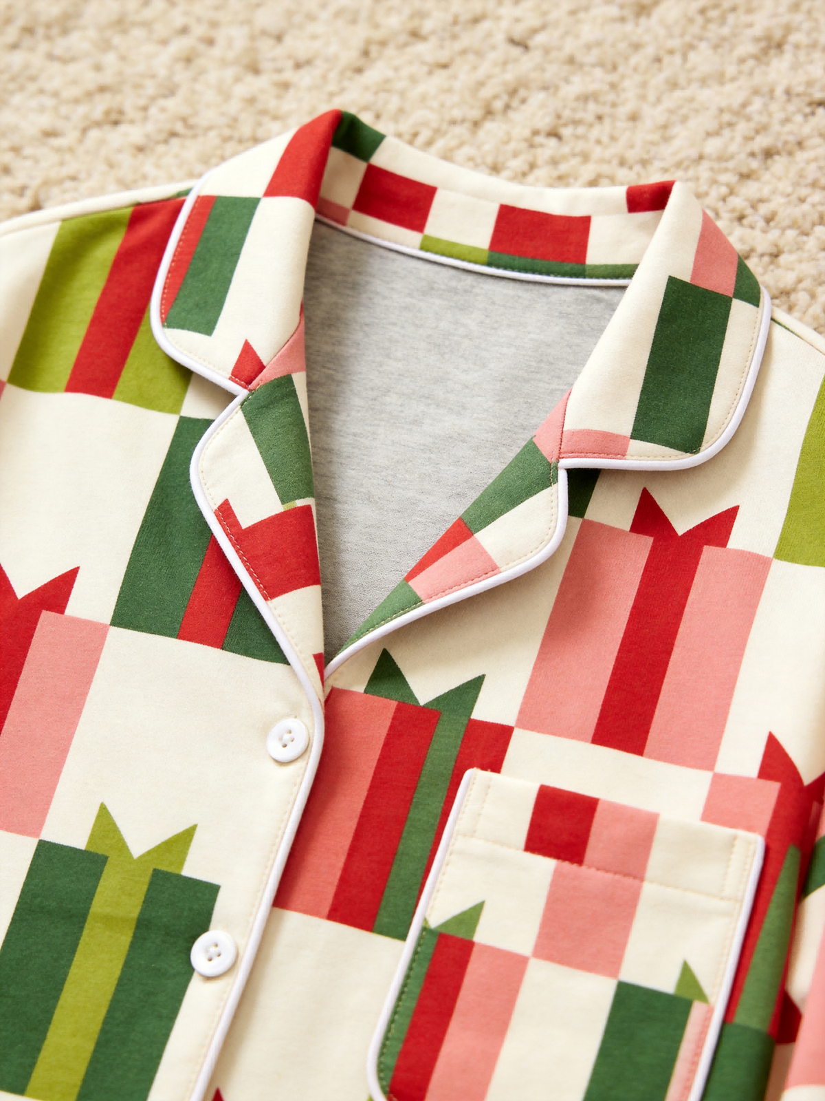 Two-Piece Set Matching Couple Christmas Two-Piece Button-Down Long Sleeve PJS Set with Pockets Festive Holiday Gift Box Print Matching Pajamas