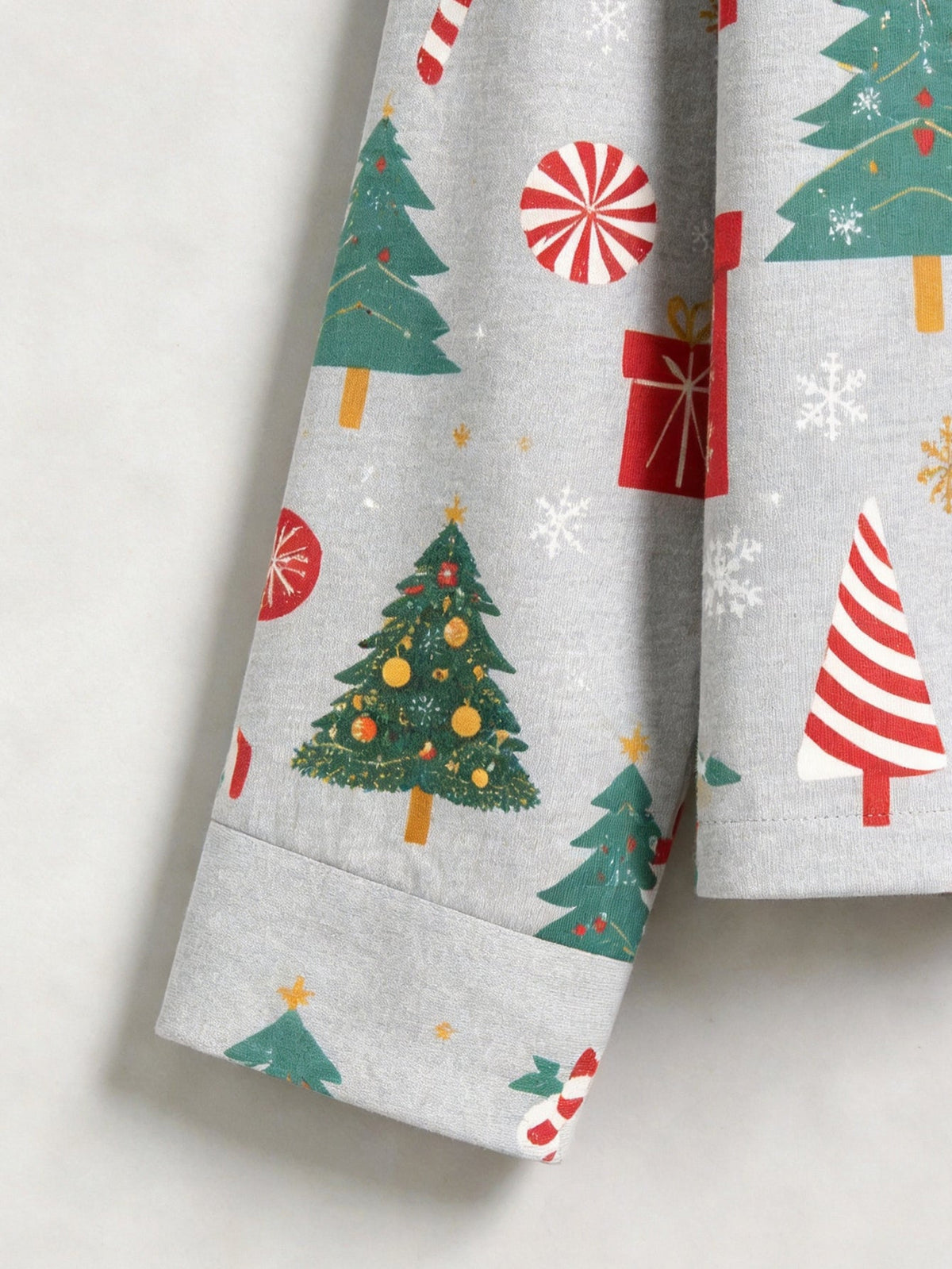 Christmas Family Sleepwear 2-Piece Button-Down Long Sleeve Long Pants with Pocket - Christmas Tree & Gift Box Print